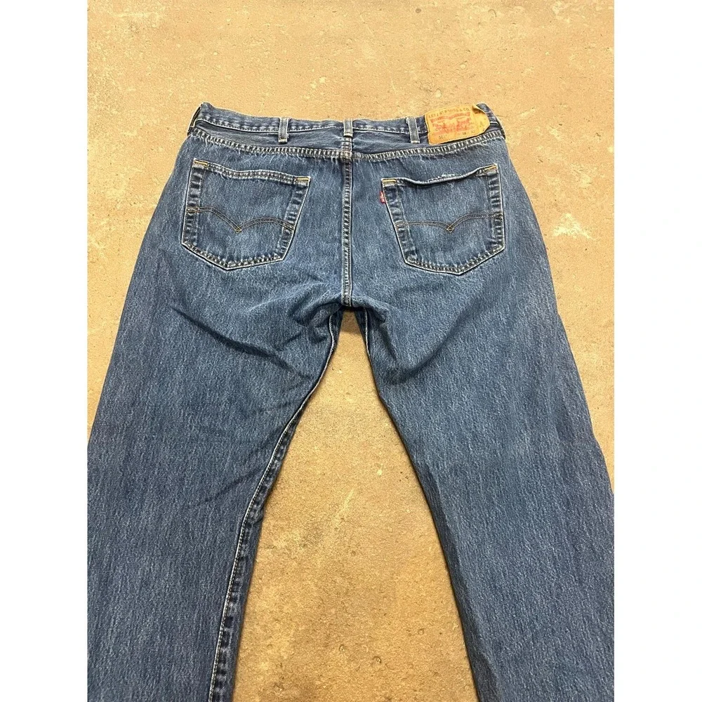 Levi's 501 Original Straight Fit Jeans Mens 38x32 Blue Denim Distressed Mid Rise